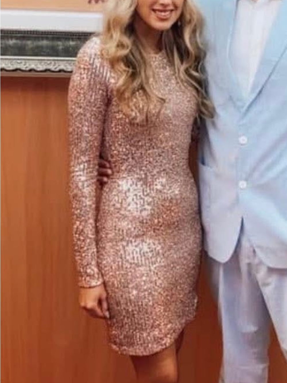 Sparkling Rose Gold Sequin Long-Sleeve Bodycon Dress